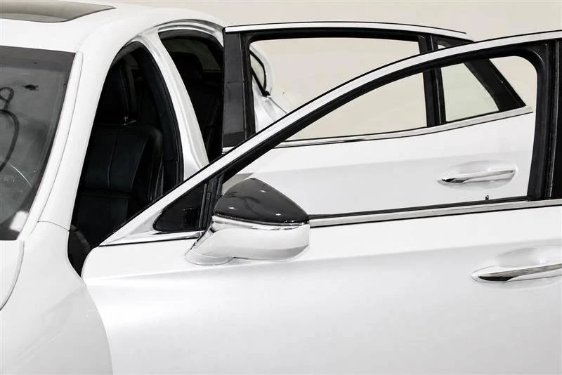2021 Lexus LS 5th Gen - Image 17 of 20
