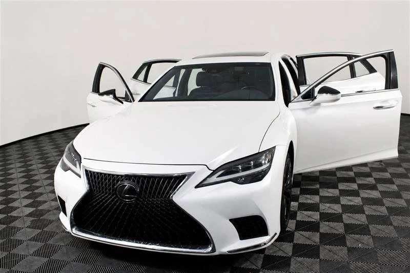 2021 Lexus LS 5th Gen - Image 15 of 20