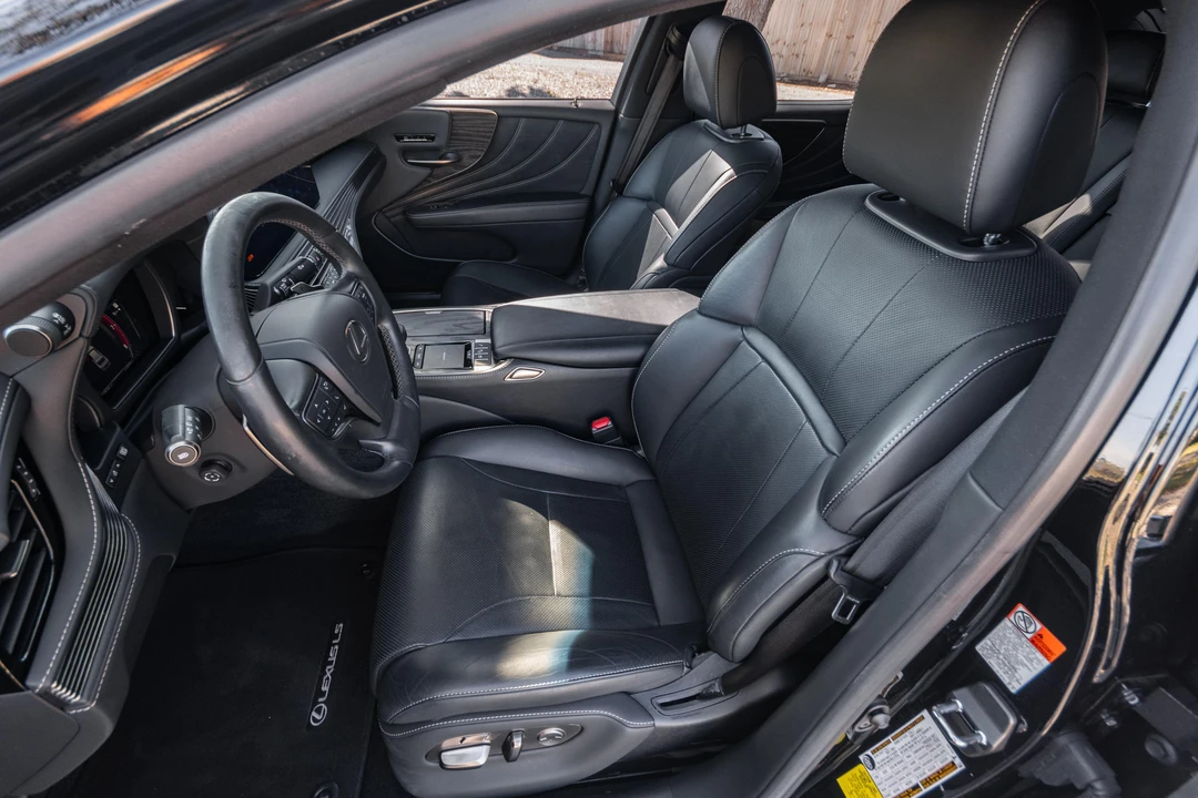 2021 Lexus LS 5th Gen - Image 17 of 31