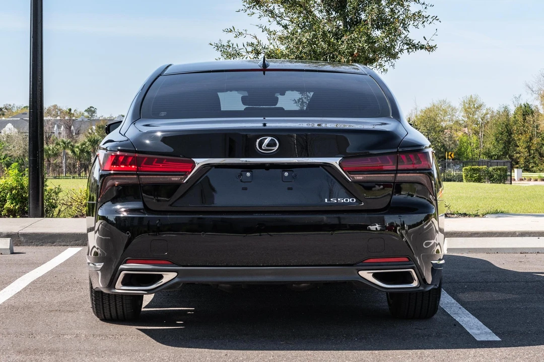 2021 Lexus LS 5th Gen - Image 5 of 31