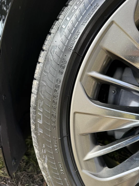 2021 Lexus LS 5th Gen - Image 14 of 31