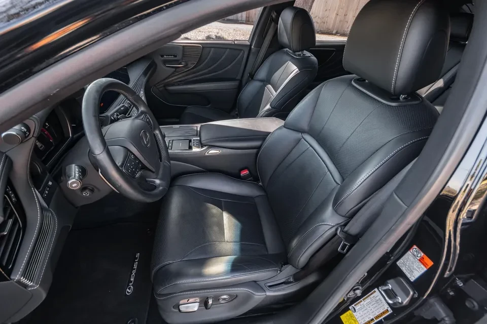 2021 Lexus LS 5th Gen - Image 5 of 9