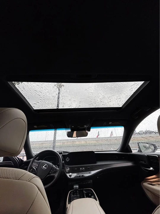 2021 Lexus LS 5th Gen - Image 3 of 8