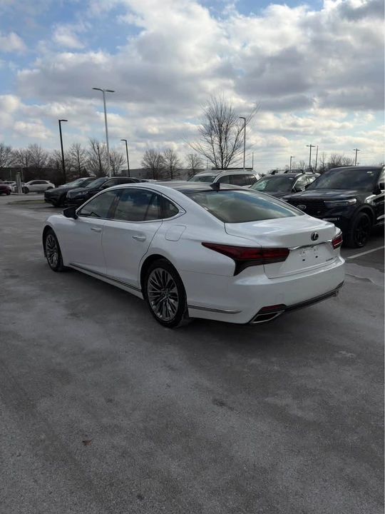 2021 Lexus LS 5th Gen - Image 12 of 15
