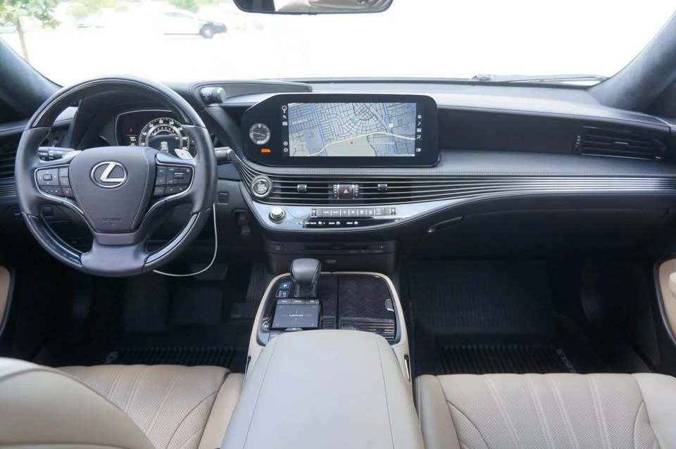 2021 Lexus LS 5th Gen - Image 19 of 21