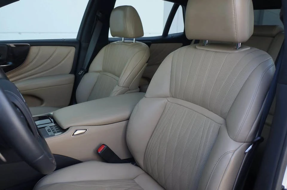 2021 Lexus LS 5th Gen - Image 15 of 21
