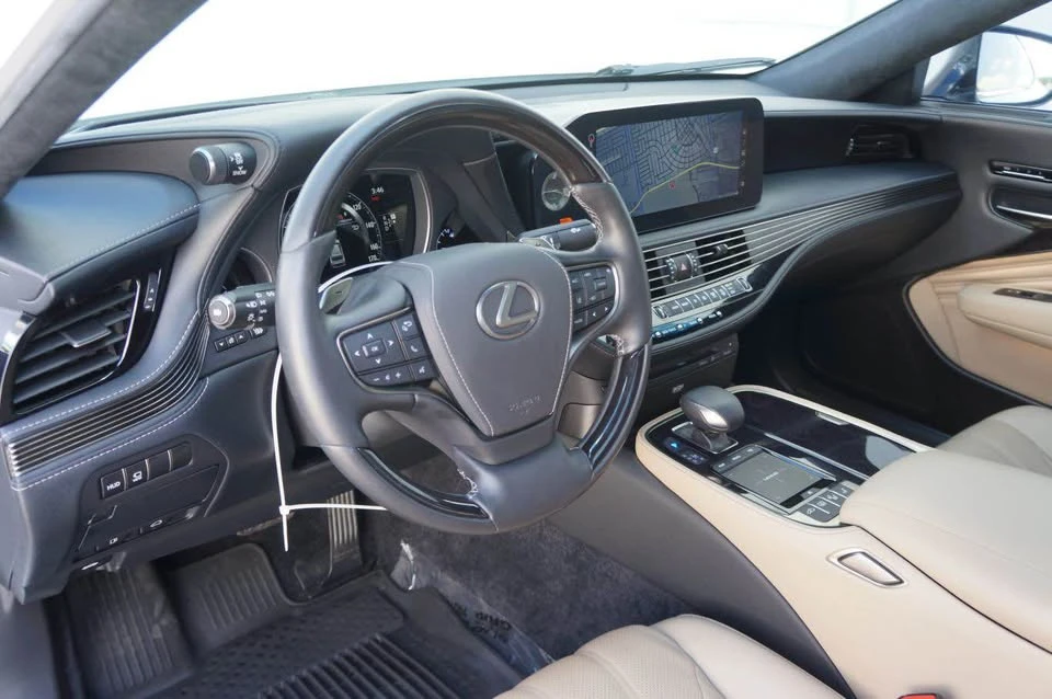 2021 Lexus LS 5th Gen - Image 13 of 21