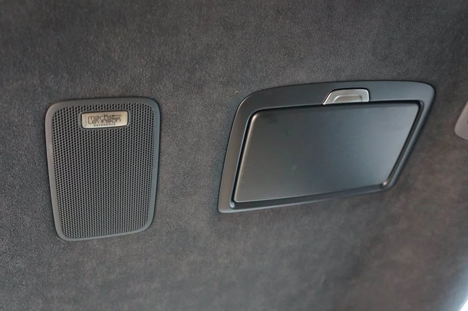 2021 Lexus LS 5th Gen - Image 20 of 21