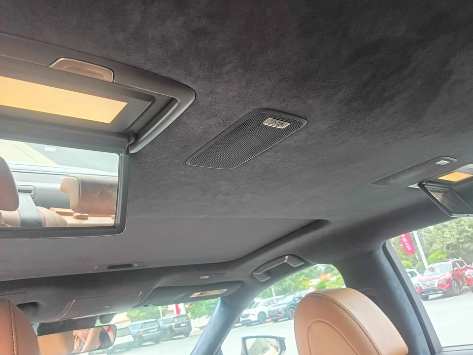 2021 Lexus LS 5th Gen - Image 12 of 12