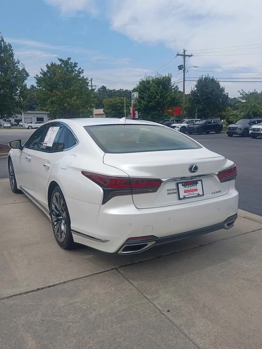 2021 Lexus LS 5th Gen - Image 5 of 12