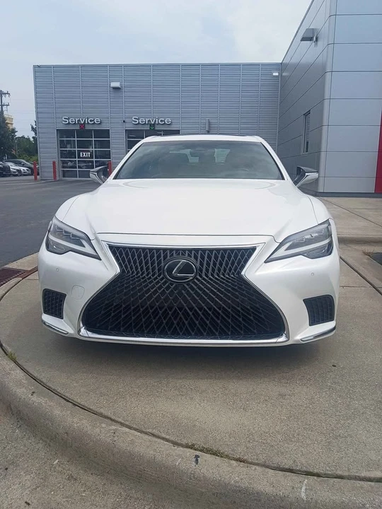 2021 Lexus LS 5th Gen - Image 3 of 12