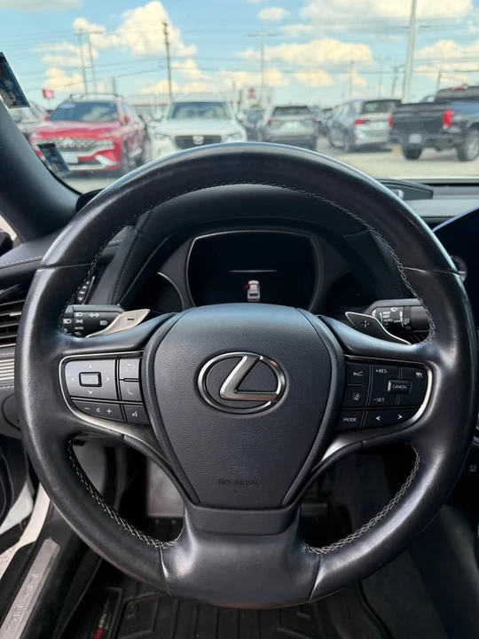 2021 Lexus LS 5th Gen - Image 4 of 13