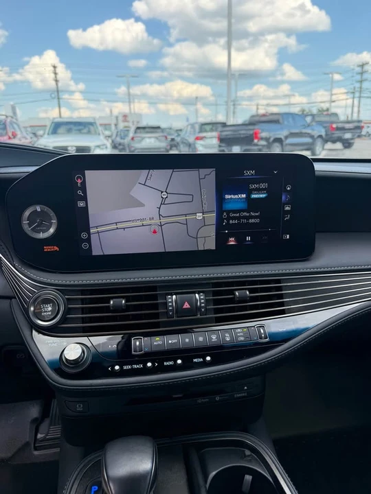2021 Lexus LS 5th Gen - Image 8 of 13
