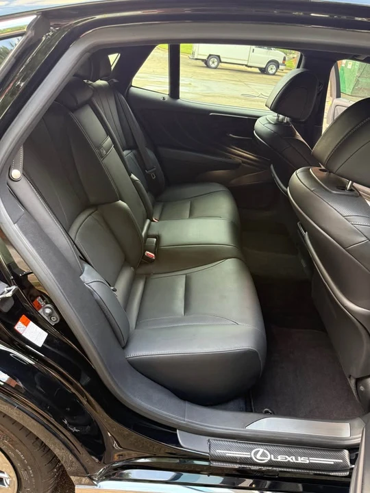 2021 Lexus LS 5th Gen - Image 14 of 17