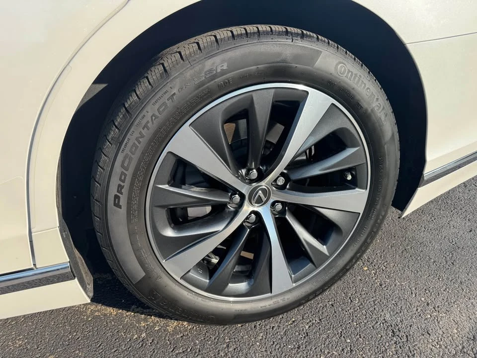 2021 Lexus LS 5th Gen - Image 10 of 15