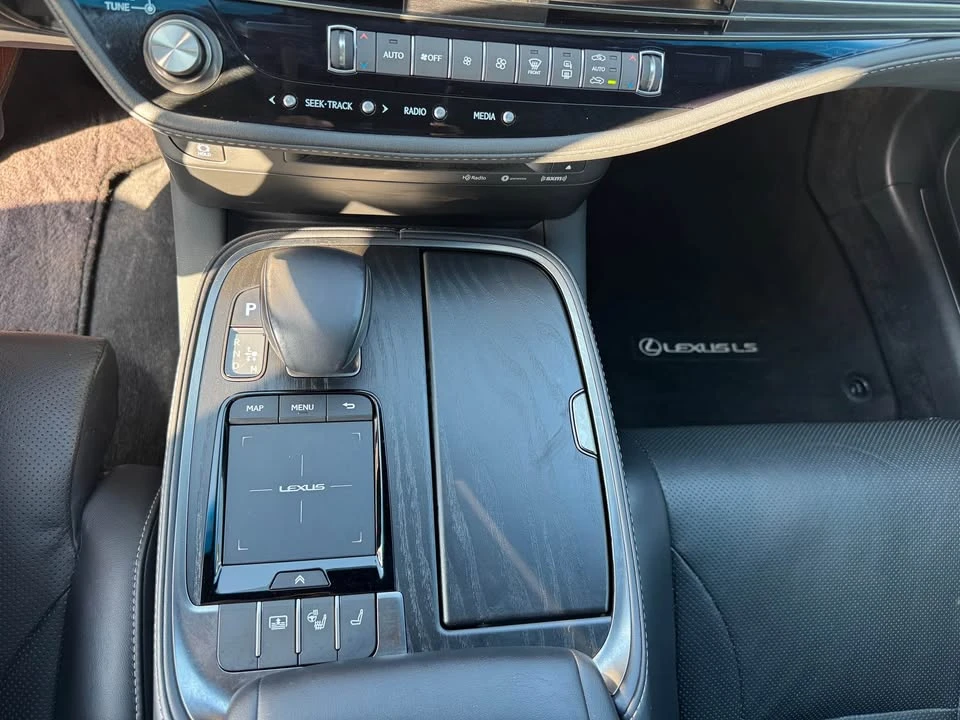 2021 Lexus LS 5th Gen - Image 5 of 15
