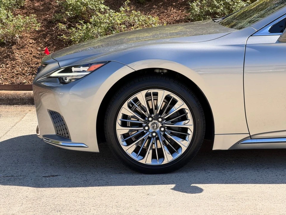 2021 Lexus LS 5th Gen - Image 12 of 21