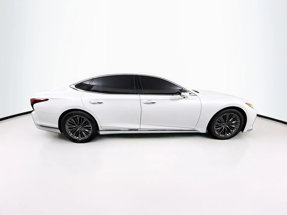 2021 Lexus LS 5th Gen - Image 9 of 31
