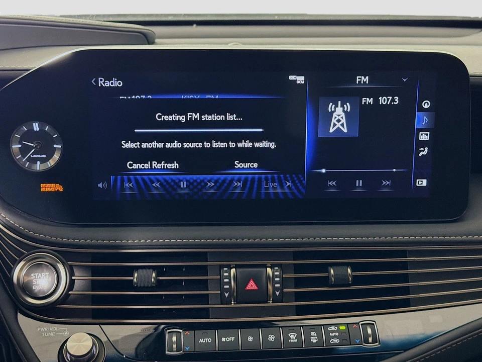 2021 Lexus LS 5th Gen - Image 22 of 31