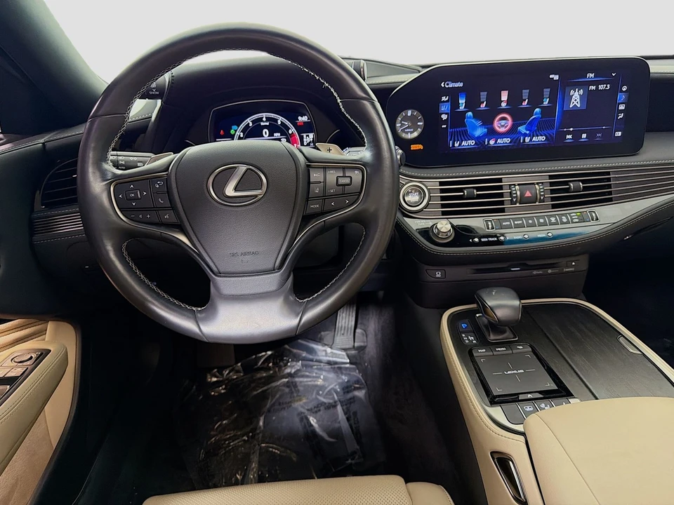 2021 Lexus LS 5th Gen - Image 26 of 31