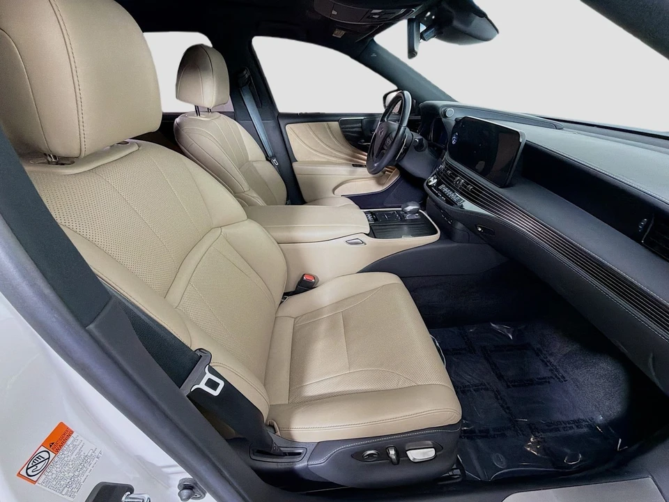 2021 Lexus LS 5th Gen - Image 31 of 31