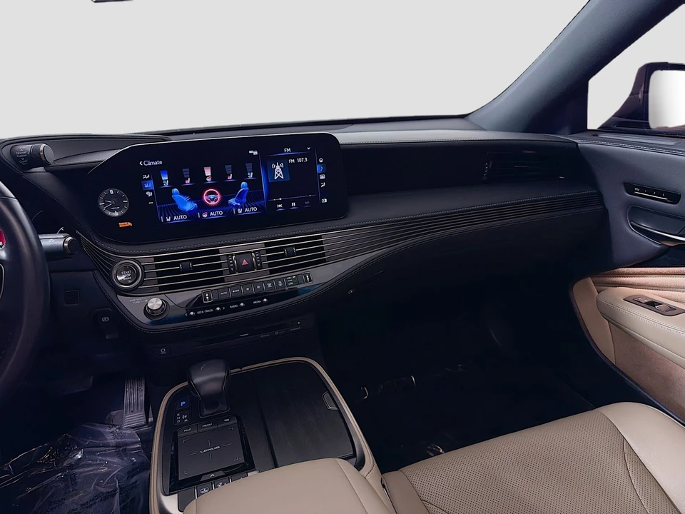 2021 Lexus LS 5th Gen - Image 27 of 31