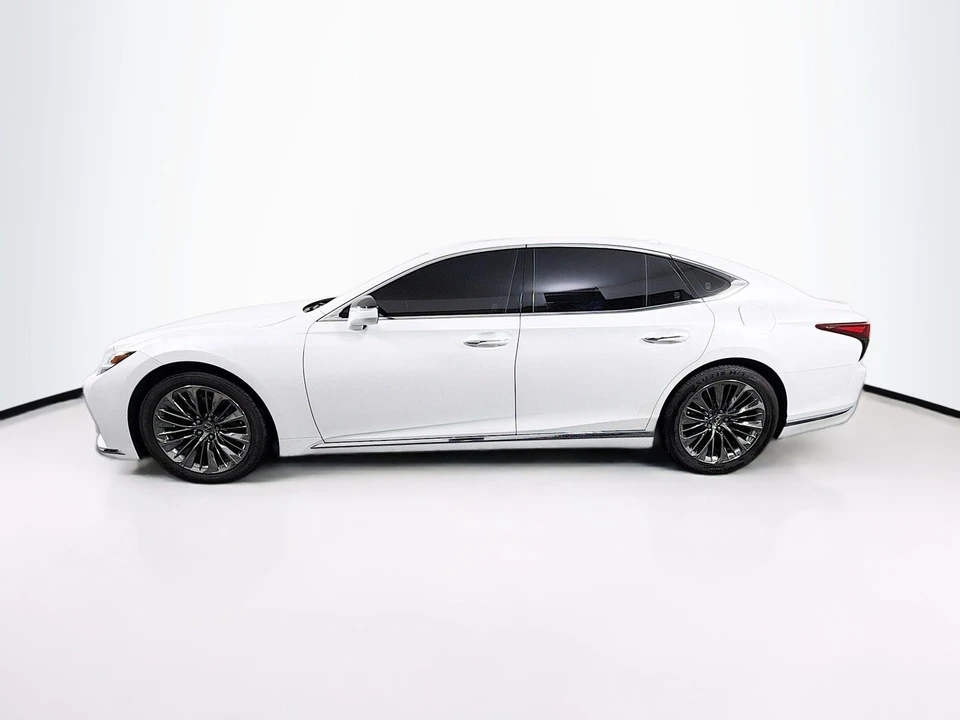 2021 Lexus LS 5th Gen - Image 5 of 31