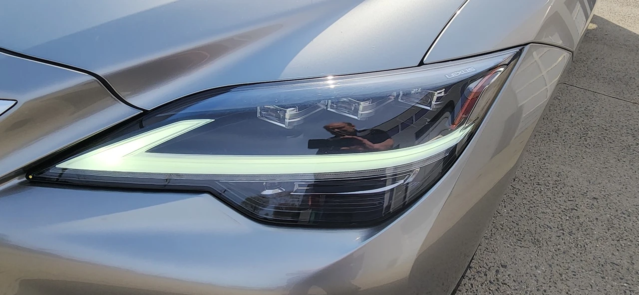 2021 Lexus LS 5th Gen - Image 21 of 21
