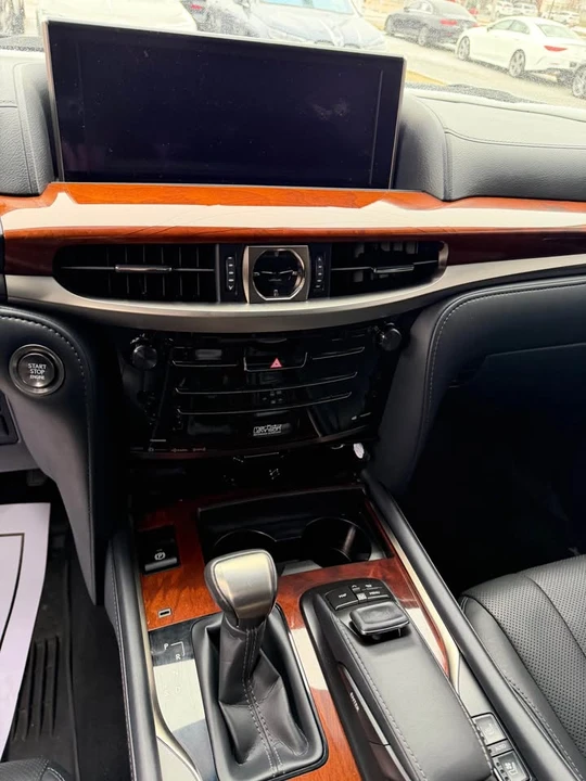 2021 Lexus LX 3rd Gen - Image 14 of 16