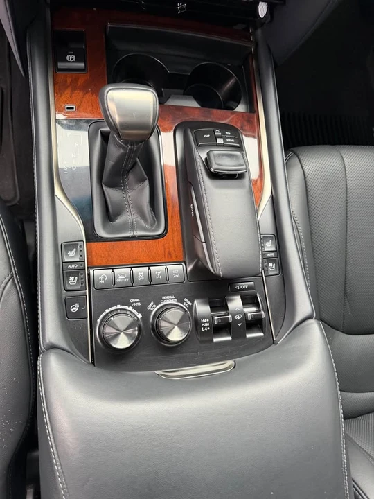 2021 Lexus LX 3rd Gen - Image 13 of 16