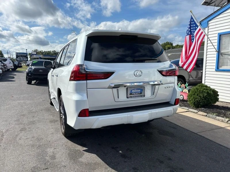 2021 Lexus LX 3rd Gen - Image 4 of 12