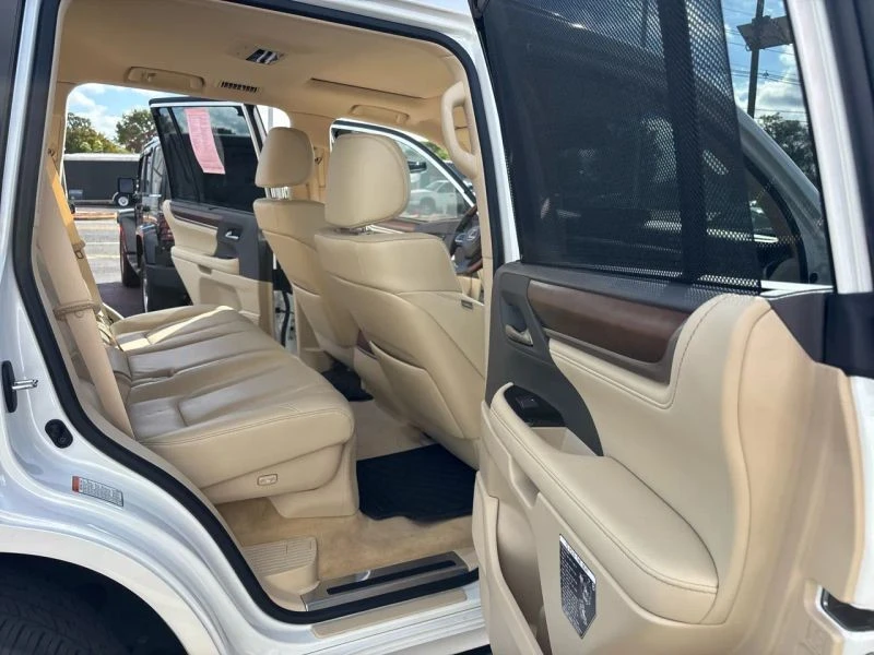 2021 Lexus LX 3rd Gen - Image 10 of 12