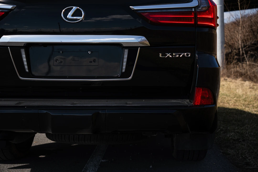 2021 Lexus LX 3rd Gen - Image 30 of 31