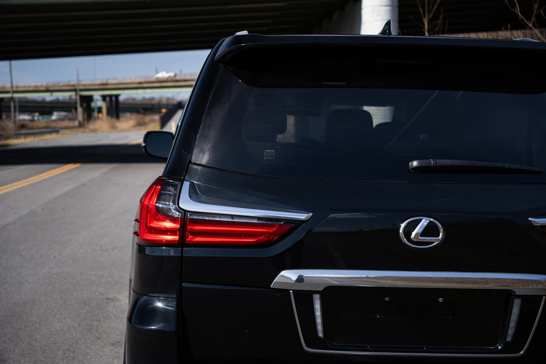2021 Lexus LX 3rd Gen - Image 27 of 31