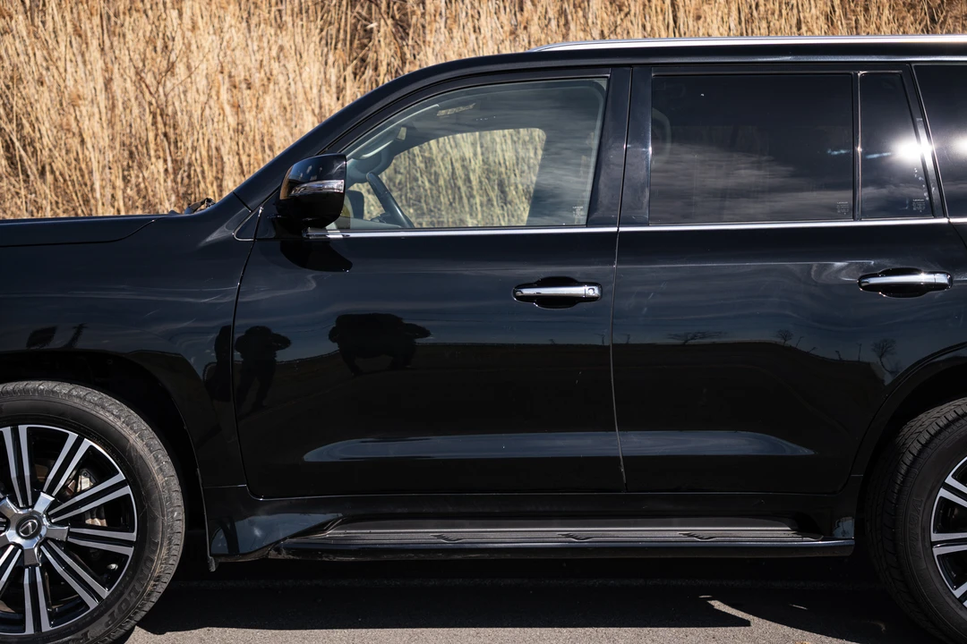 2021 Lexus LX 3rd Gen - Image 25 of 31