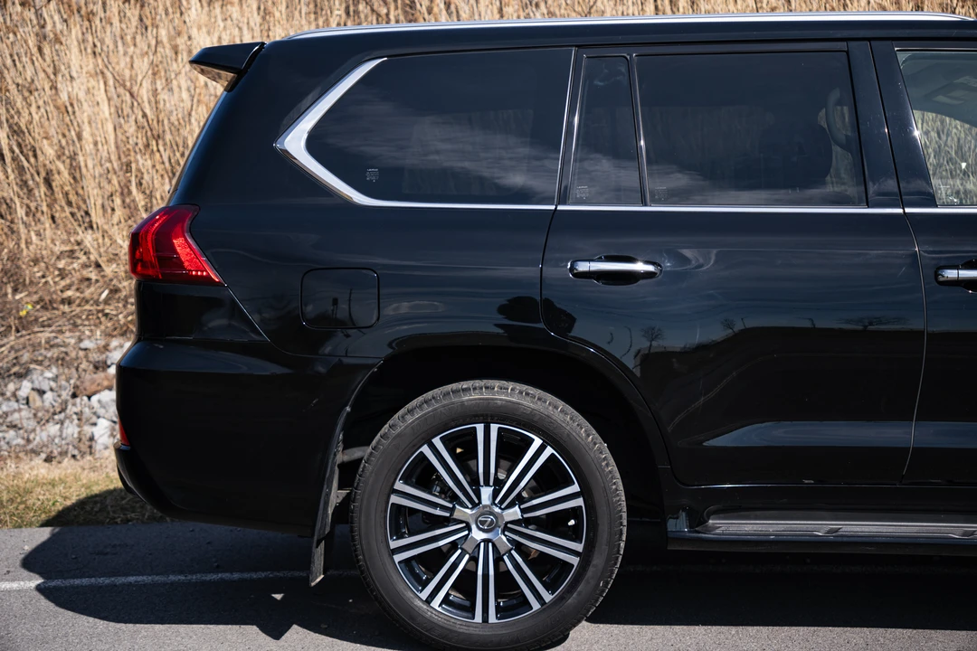 2021 Lexus LX 3rd Gen - Image 31 of 31
