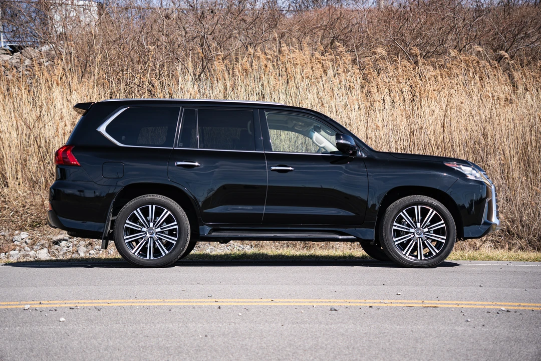 2021 Lexus LX 3rd Gen - Image 10 of 31