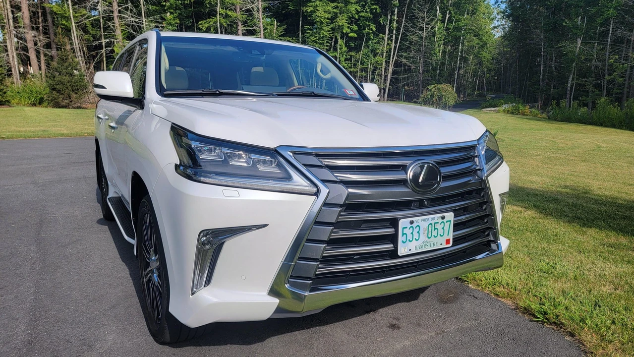 2021 Lexus LX 3rd Gen - Image 2 of 31
