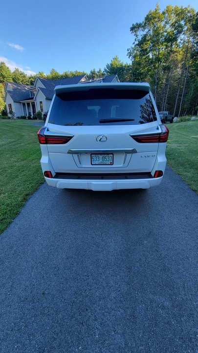 2021 Lexus LX 3rd Gen - Image 25 of 31