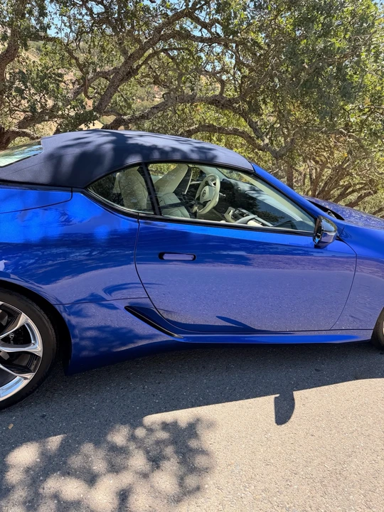 2021 Lexus LC - Image 9 of 31