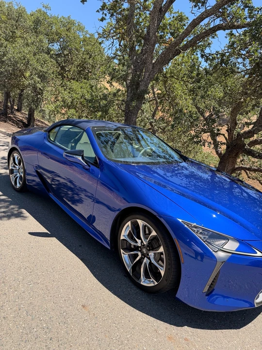 2021 Lexus LC - Image 4 of 31