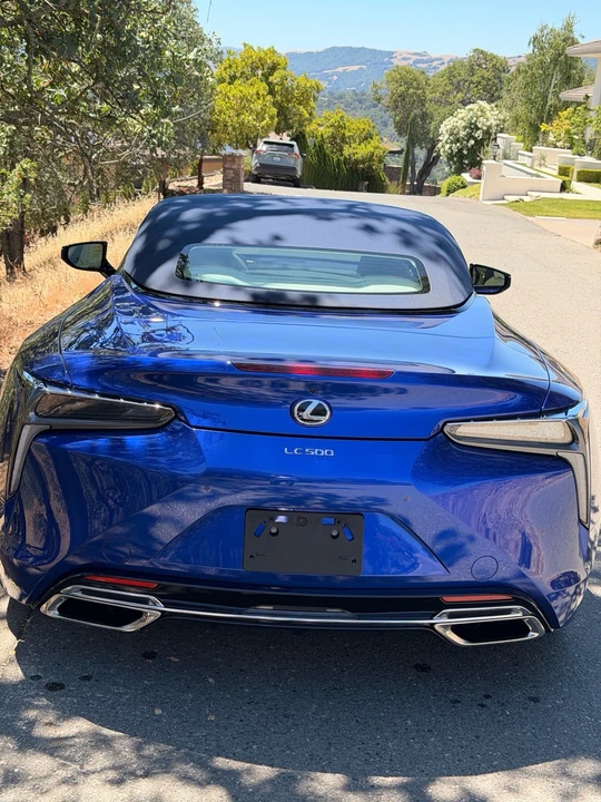 2021 Lexus LC - Image 5 of 31