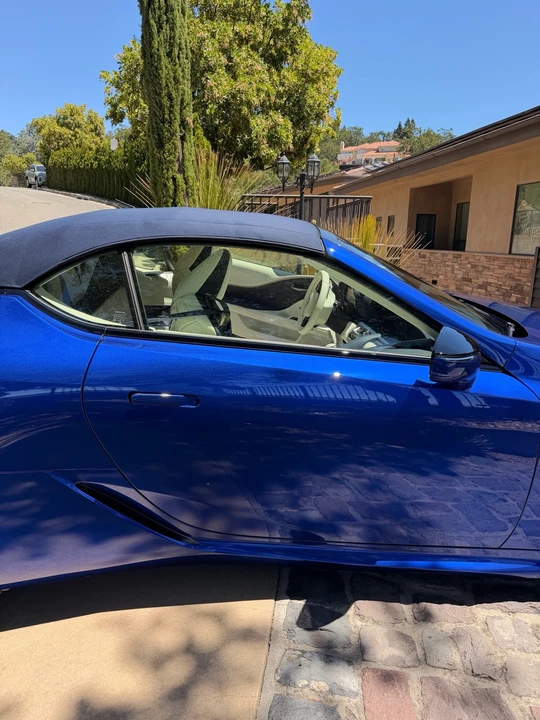 2021 Lexus LC - Image 6 of 31