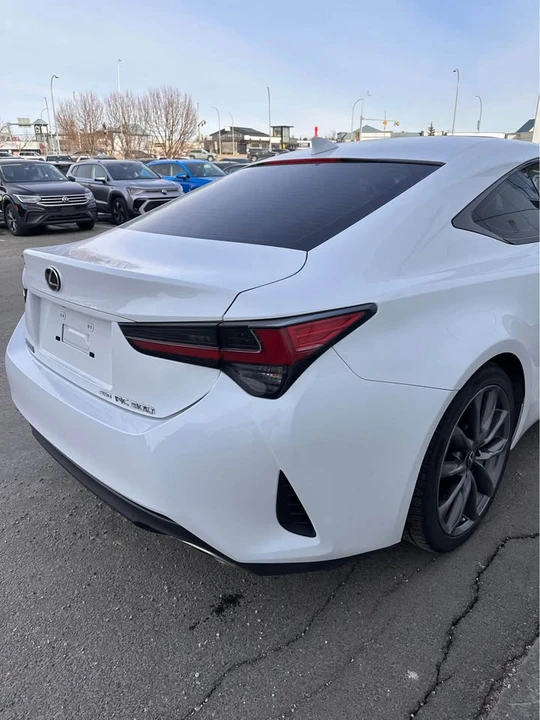 2021 Lexus RC - Image 4 of 16