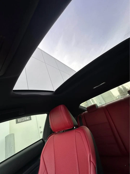 2021 Lexus RC - Image 12 of 16