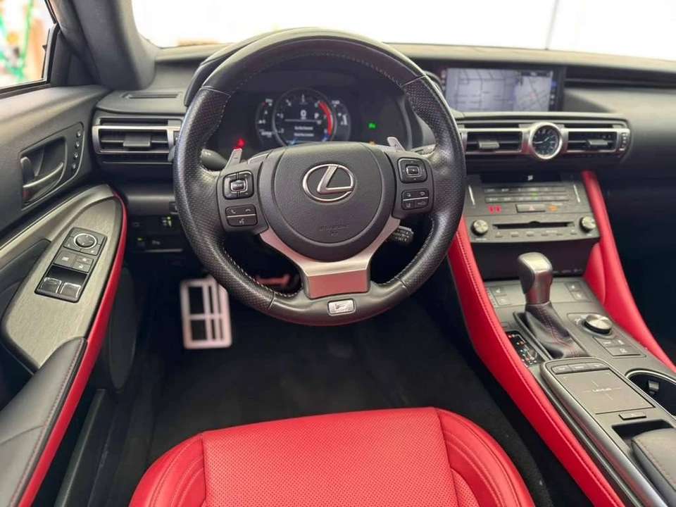 2021 Lexus RC F - Image 15 of 21
