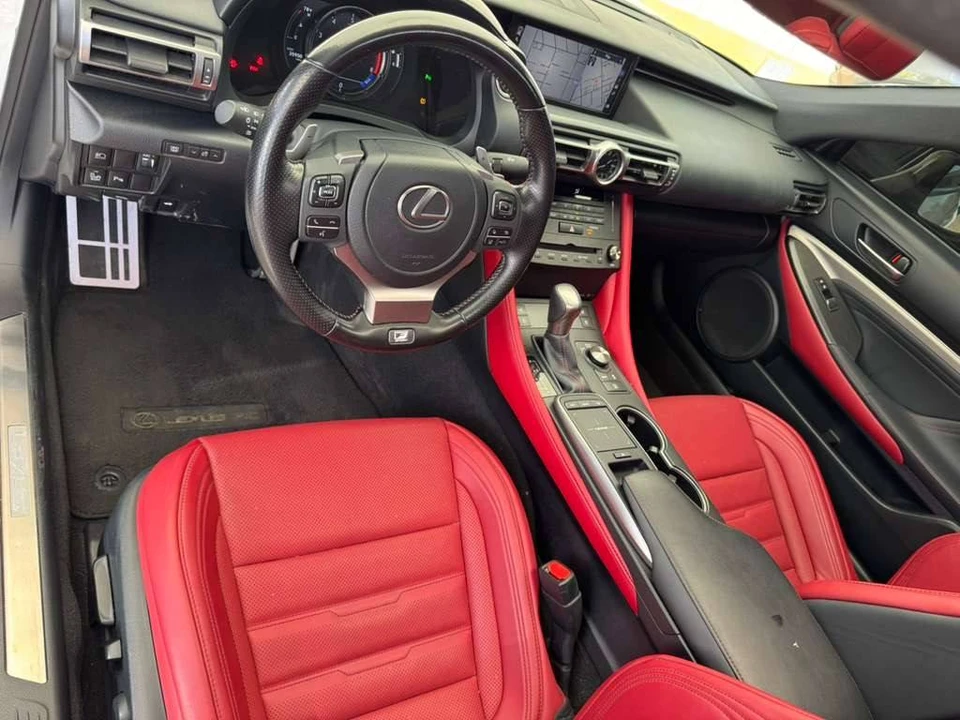 2021 Lexus RC F - Image 11 of 21