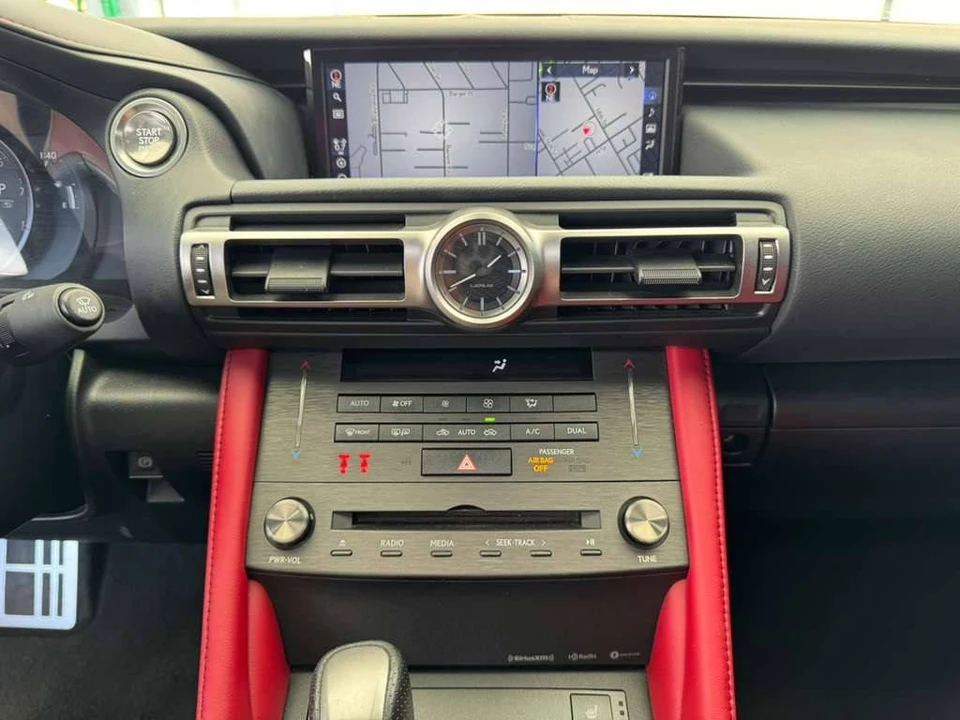 2021 Lexus RC F - Image 19 of 21