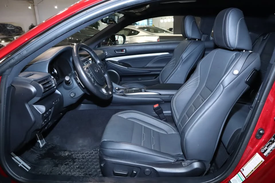 2021 Lexus RC - Image 10 of 20