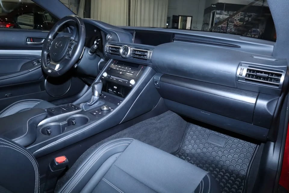 2021 Lexus RC - Image 20 of 20